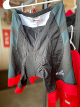 Load image into Gallery viewer, Women's Pro Borah Tri-Short